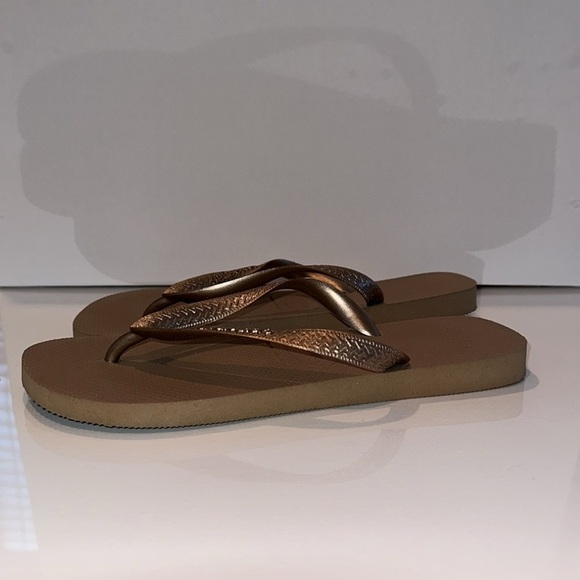 HAVAIANAS  EU41-42/11-12US Slim Flip Flops Womens - Picture 2 of 3